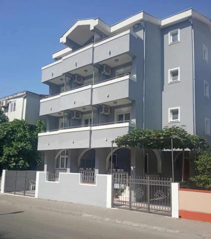 Dmd Apartmani Будва Екстер'єр фото